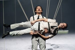 ULTRAinocencia. Cia.